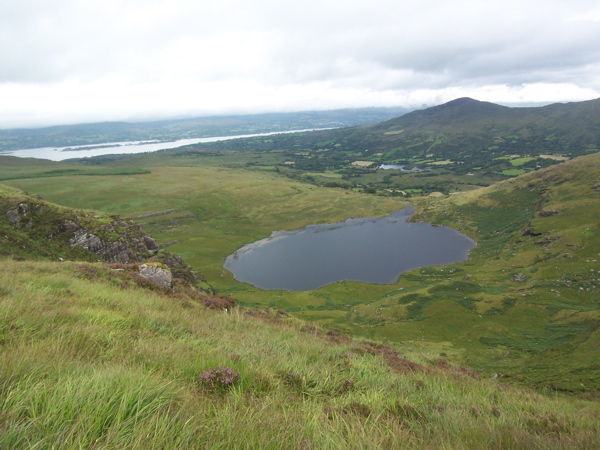 MountainViews.ie Picture about mountain Knocknagorraveela NE Top (<i>Cnoc na gCorrmhíolta (mullach thoir thuaidh)</i>) in area Caha Mountains, Ireland