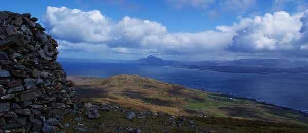 MountainViews.ie Picture about mountain Knockmore (<i>An Cnoc Mór</i>) in area Achill & Corraun, Ireland