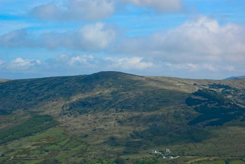 MountainViews.ie Picture about mountain Maughanaclea Hills West Top (<i>Cnoic Mhacha na Cléibhe (mullach thiar)</i>) in area West Cork Mountains, Ireland