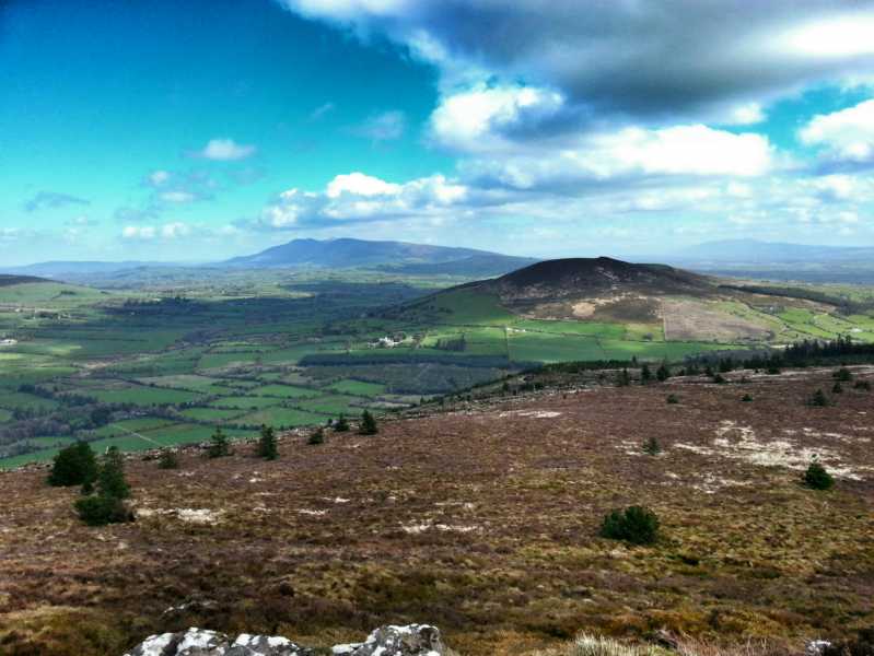 MountainViews.ie Picture about mountain Coolfree Mountain (<i>Sliabh Chúil Fhraoigh</i>) in area Ballyhoura Mountains, Ireland