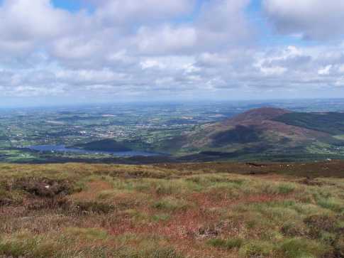 MountainViews.ie Picture about mountain Camlough Mountain (<i>Sliabh gCuircín</i>) in area Gullion, Ireland