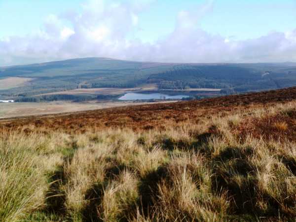 MountainViews.ie Picture about mountain Slievenahanaghan (<i>Sliabh na hAnachaine</i>) in area Antrim Hills, Ireland