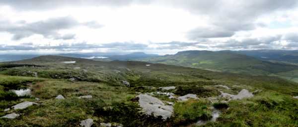 MountainViews.ie Picture about mountain Benbo (<i>Beanna Bó</i>) in area Dartry Mountains, Ireland
