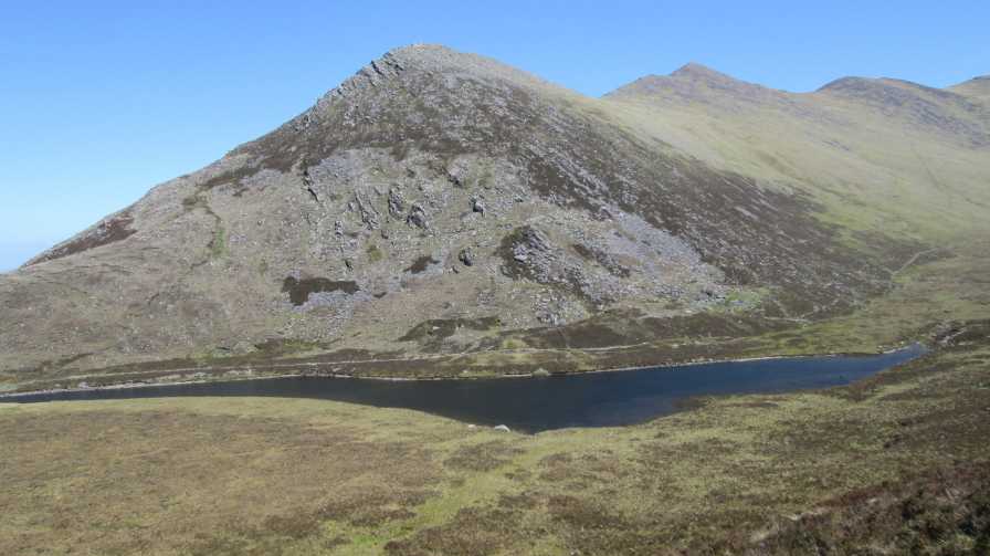 MountainViews.ie Picture about mountain <i>Cnoc Íochtair</i>  in area MacGillycuddy