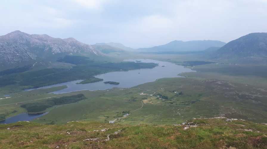 MountainViews.ie Picture about mountain Lissoughter (<i>Cnoc Lios Uachtair</i>) in area Maamturks, Ireland