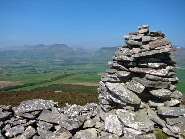 MountainViews.ie Picture about mountain Brickany (<i>Breicneach</i>) in area Central Dingle, Ireland