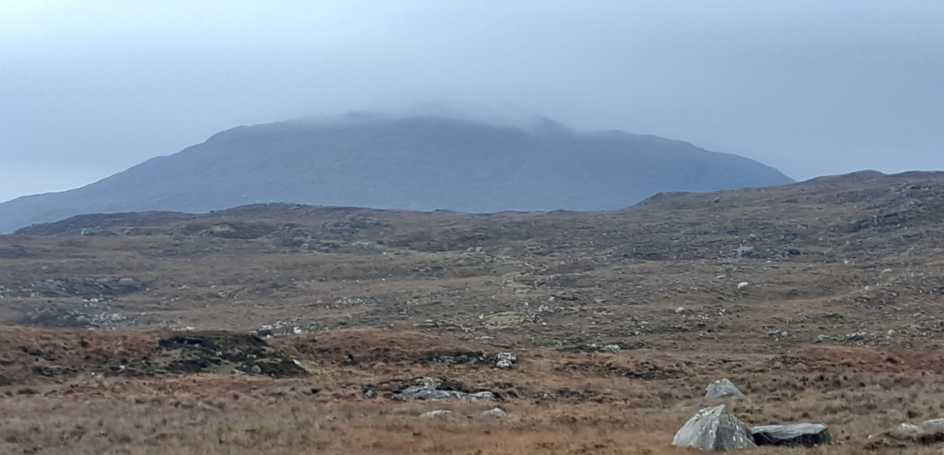 MountainViews.ie Picture about mountain Shannavara (<i>Seanadh Bhéara</i>) in area South Connemara, Ireland