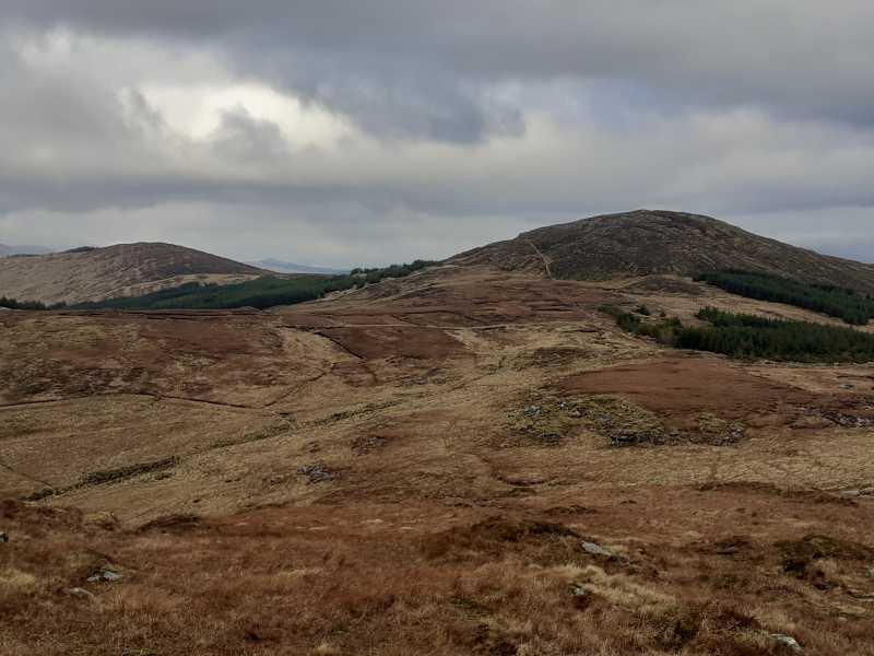 MountainViews.ie Picture about mountain Knockanaskill (<i>Cnoc na nEascal</i>) in area Dunkerron Mountains, Ireland