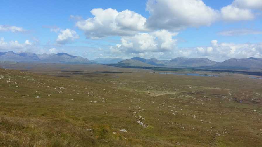MountainViews.ie Picture about mountain <i>Cnoc Mordáin</i>  in area South Connemara, Ireland