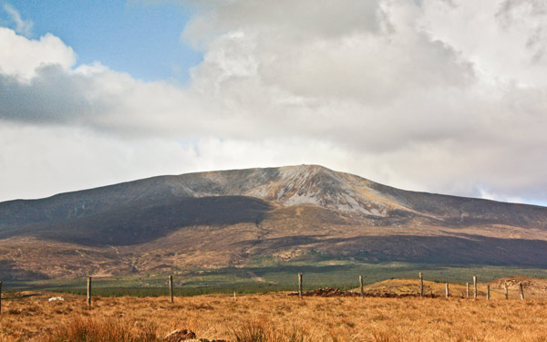 MountainViews.ie Picture about mountain Slieve Carr (<i>Corrshliabh</i>) in area Nephin Begs, Ireland