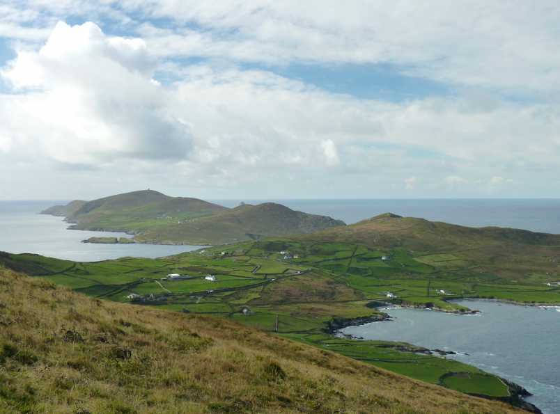 MountainViews.ie Picture about mountain Lackacroghan (<i>Leac an Chruacháin</i>) in area Slieve Miskish, Ireland