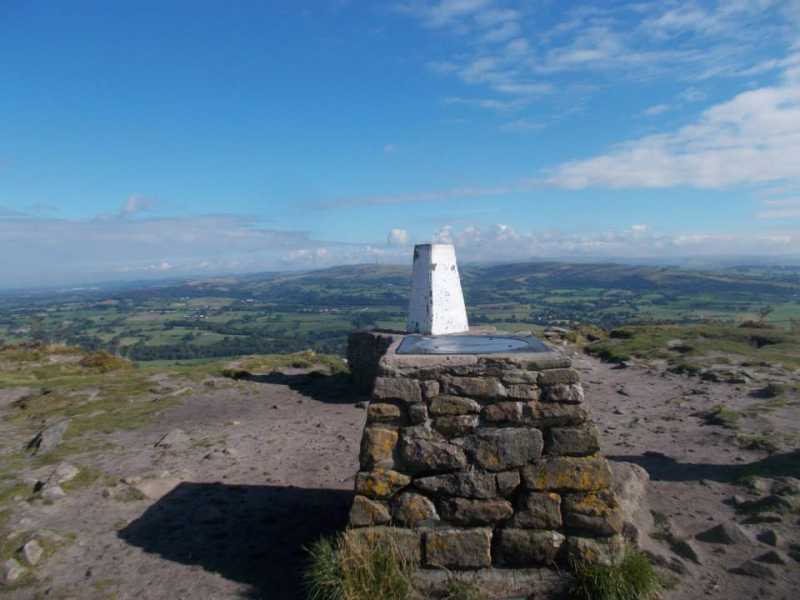 MountainViews.ie Picture about mountain The Cloud  in area Lancashire, Cheshire & the Southern Pennines, Ireland