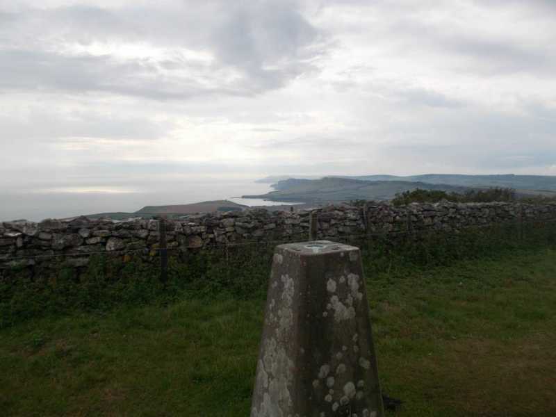 MountainViews.ie Picture about mountain Swyre Head  in area South Central England, Ireland