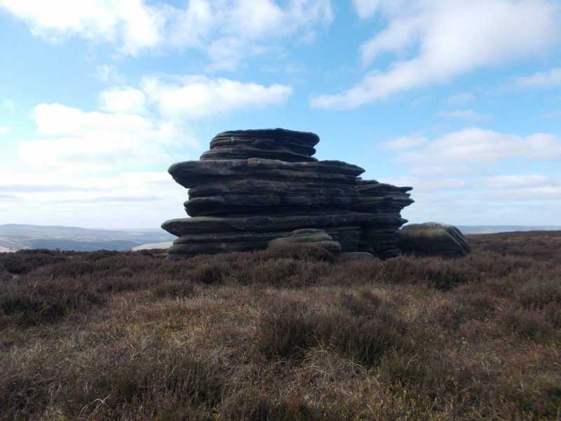 MountainViews.ie Picture about mountain Horse Stone Naze  in area Lancashire, Cheshire & the Southern Pennines, Ireland