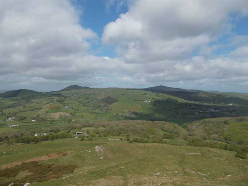 MountainViews.ie Picture about mountain Bryn Alyn  in area Llandudno to Wrexham, Ireland
