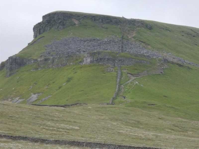 MountainViews.ie Picture about mountain Pen-y-ghent  in area The Central Pennines, Ireland